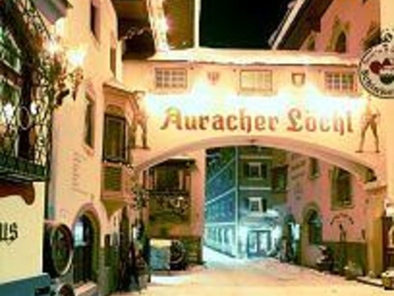 Altstadthotel & Tiroler Wirtshaus Auracher Löchl
