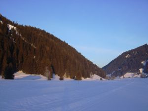 Lyžování a zimní dovolená na horách
