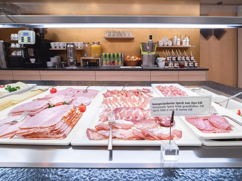 Alpen Adria Hotel se skipasem