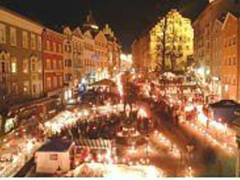 Altstadthotel & Tiroler Wirtshaus Auracher Löchl