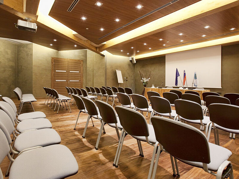 Bohinj Eco Hotel se skipasem