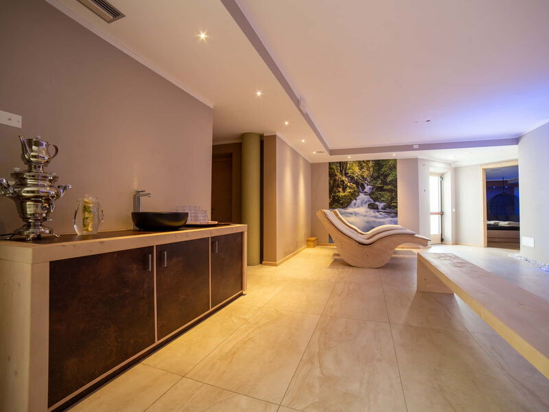 Caminetto Mountain Resort