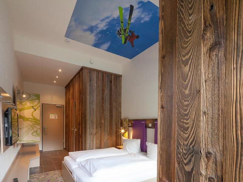 Explorer Hotel Hinterstoder se skipasem