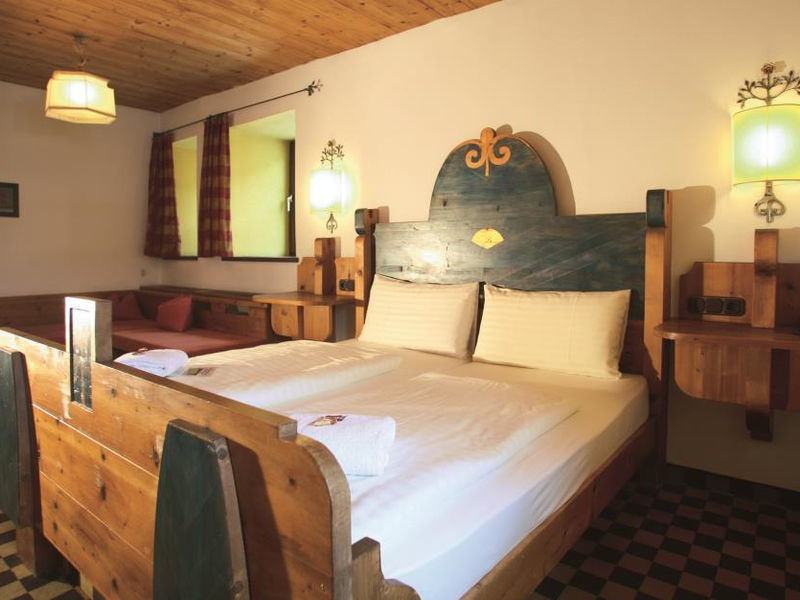 Ferienhotel Schloss Rosenegg