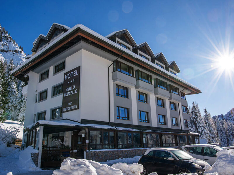 Hotel Gallo Forcello s BB a skipasem