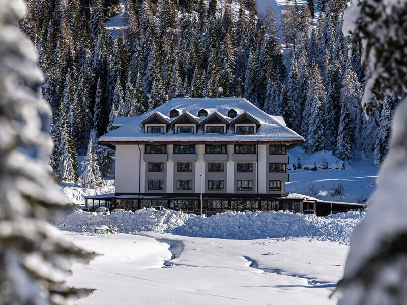 Hotel Gallo Forcello s BB a skipasem