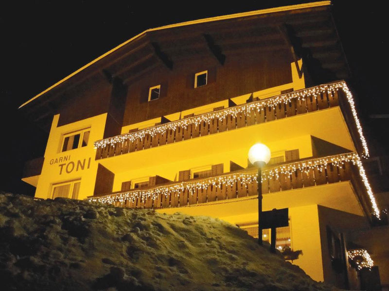 Garni Toni