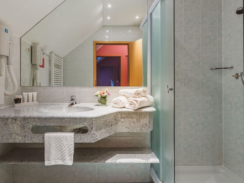 Hotel Ramada Hotel & Suites - se skipasem