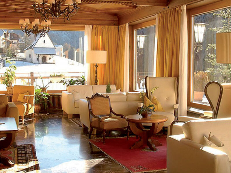 Romantik Post Cavallino Bianco