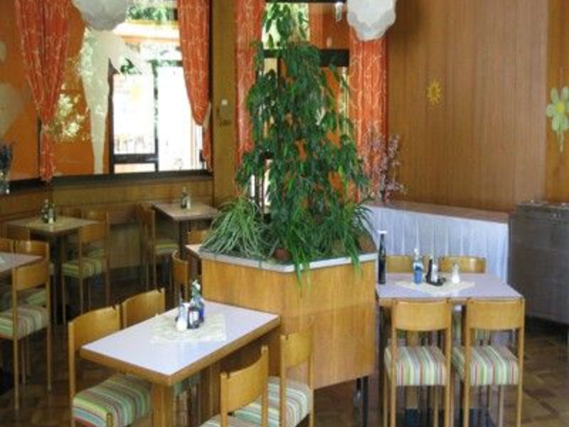 Gästehaus Jufa zámek Schloss Sommerau (ubytovna)
