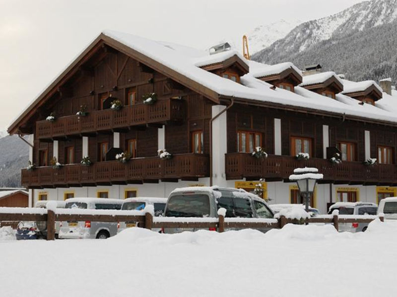 Chalet Stelle Di Neve
