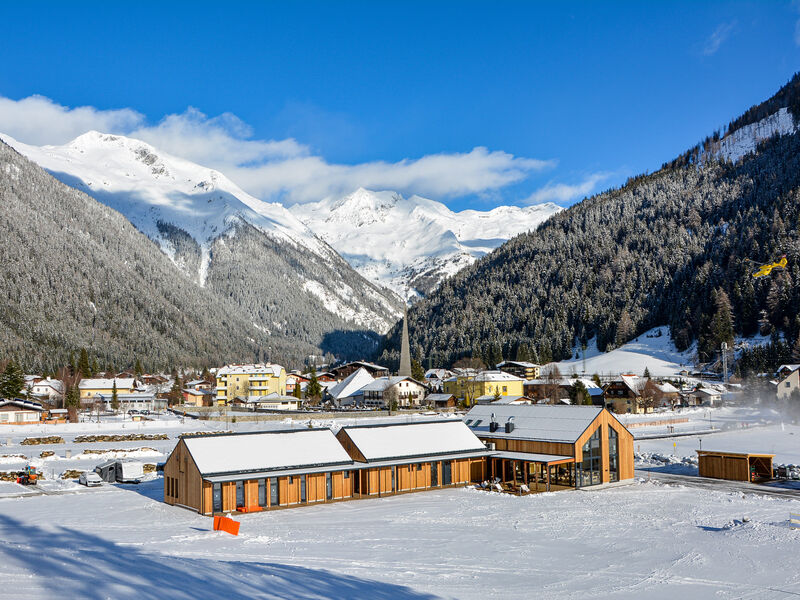 HOCHoben Chalets & Mobilhomes SKI OPENING Advent