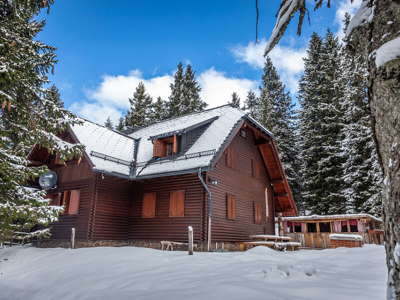 Chalet Muštrinka - se skipasem